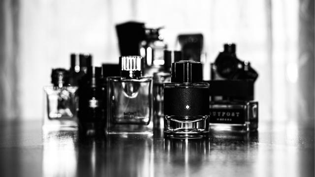 MEN PERFUMES IN BOXES