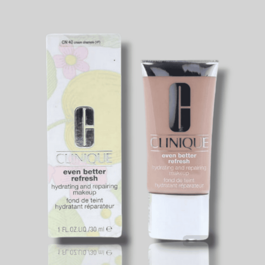 Clinique Even Better Refresh Hydrating and Repairing Makeup in the shade CN 40 Cream Chamois