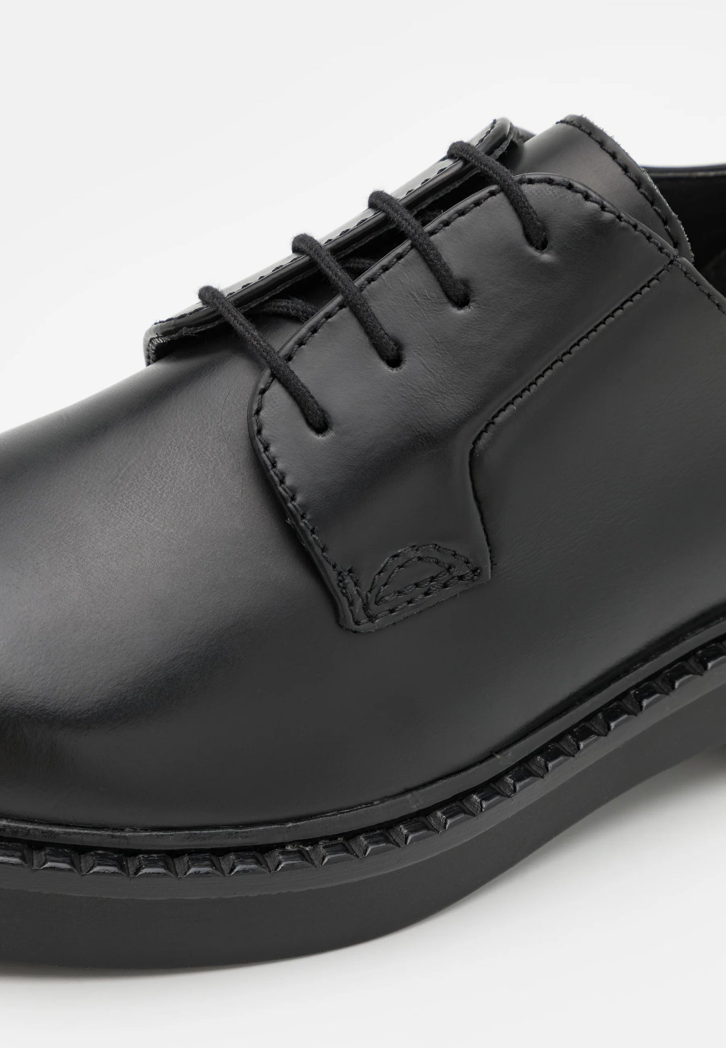 ZIGN LEAHER - PEN SHOE WITH LACES